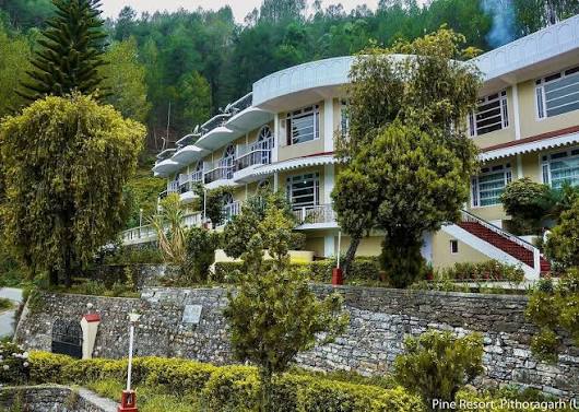 Pine Resort exterior, Gunji